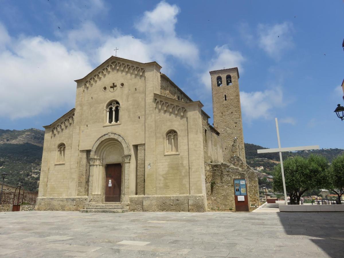 Amaita Ventimiglia Exterior foto